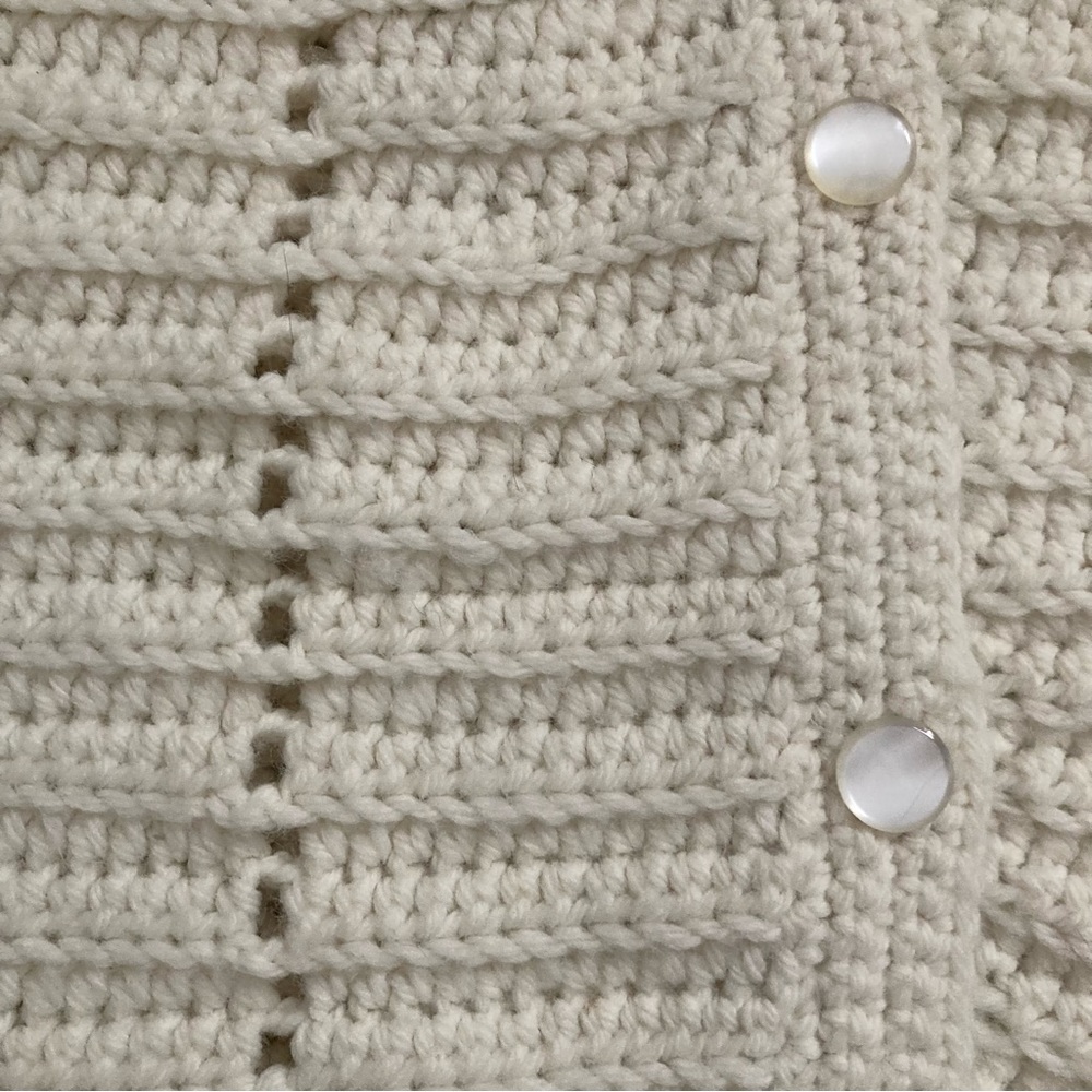 Vintage 1960s Hand-Knitted Button Down Sweater Cape Poncho Cream White - Picture 8 of 10